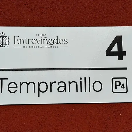 Entrevinedos De Bodegas Marcos * Penafiel