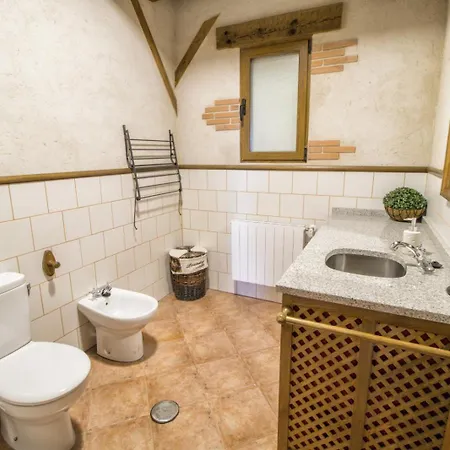 Casa Bodegas Marcos *