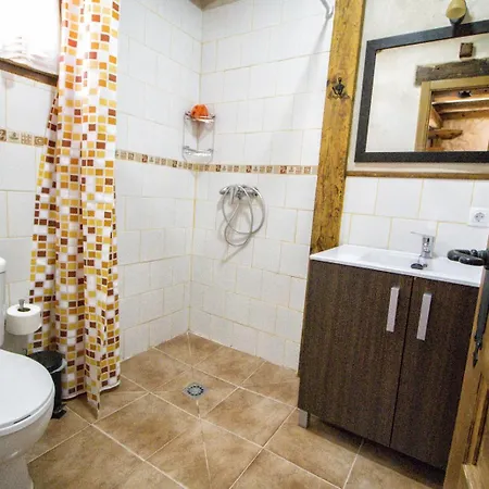 Casa Bodegas Marcos *