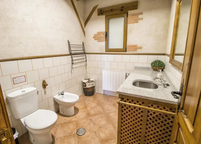 Casa Bodegas Marcos *