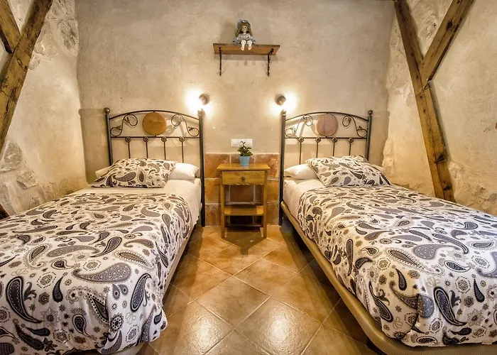 Entrevinedos De Bodegas Marcos * Peñafiel