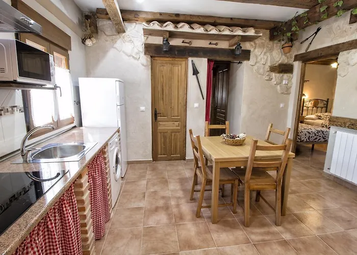 Entrevinedos De Bodegas Marcos *