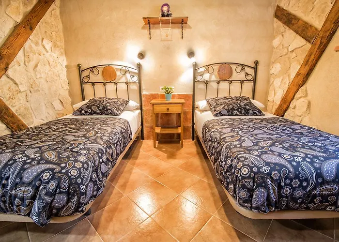 Entrevinedos De Bodegas Marcos